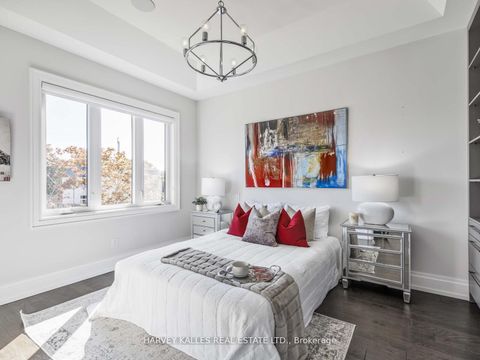 Photo 26 at 10 Malaren Road, Maple, Vaughan