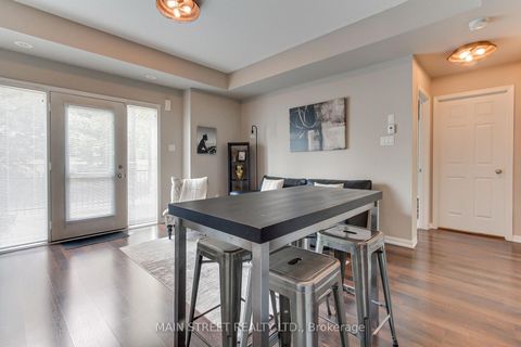 Photo 4 at 4 - 15949 Bayview Avenue, Bayview Northeast, Aurora