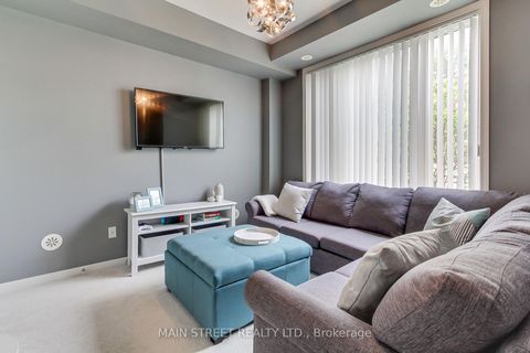 Photo 21 at 4 - 15949 Bayview Avenue, Bayview Northeast, Aurora