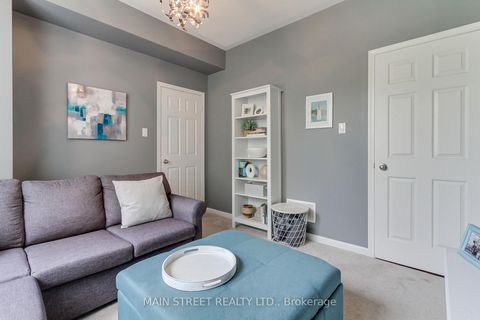 Photo 22 at 4 - 15949 Bayview Avenue, Bayview Northeast, Aurora