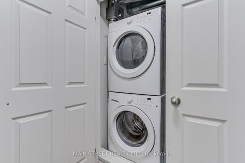 Photo 26 at 4 - 15949 Bayview Avenue, Bayview Northeast, Aurora