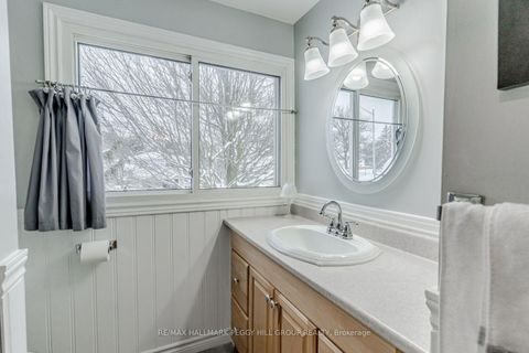 Photo 8 at 229 Deborah Way, Painswick North, Barrie