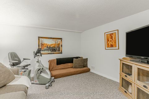 Photo 11 at 229 Deborah Way, Painswick North, Barrie