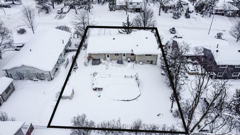 Photo 14 at 229 Deborah Way, Painswick North, Barrie