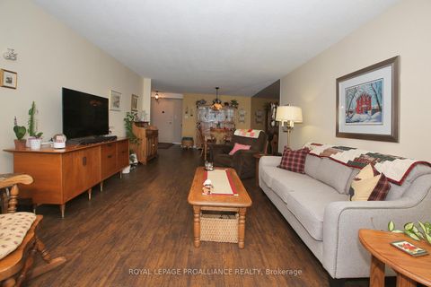 Photo 6 at 606 - 55 Huntingdale Boulevard, L'Amoreaux, Toronto