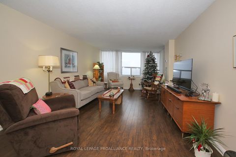 Photo 7 at 606 - 55 Huntingdale Boulevard, L'Amoreaux, Toronto