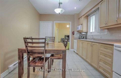 Photo 7 at 472 Symington Avenue, Pellam Park, Toronto