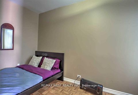 Photo 10 at 472 Symington Avenue, Pellam Park, Toronto
