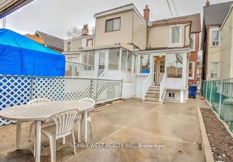 Photo 17 at 472 Symington Avenue, Pellam Park, Toronto