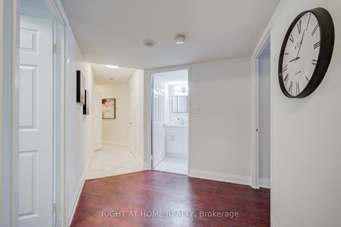 Photo 8 at 207 - 35 Empress Avenue, Willowdale East, Toronto