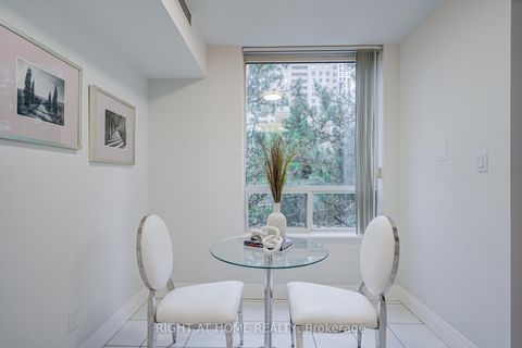 Photo 15 at 207 - 35 Empress Avenue, Willowdale East, Toronto