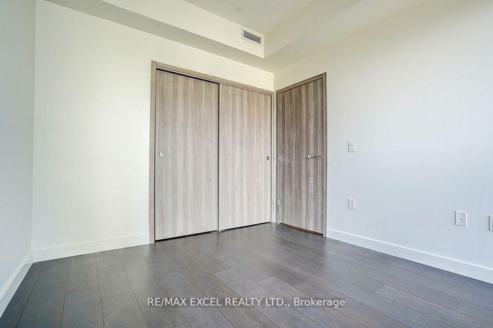 Photo 18 at 2001 - 85 McMahon Drive, Bayview Village, Toronto