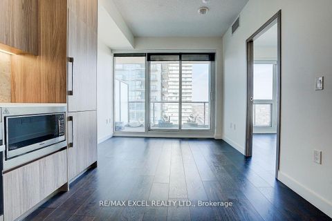 Photo 8 at 2001 - 85 McMahon Drive, Bayview Village, Toronto