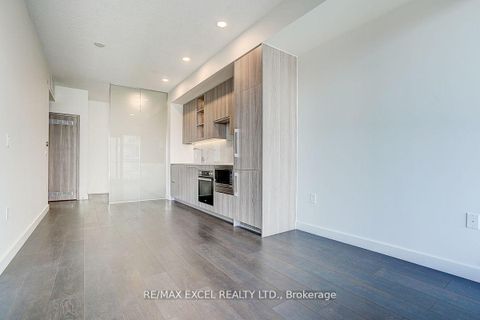 Photo 14 at 2001 - 85 McMahon Drive, Bayview Village, Toronto