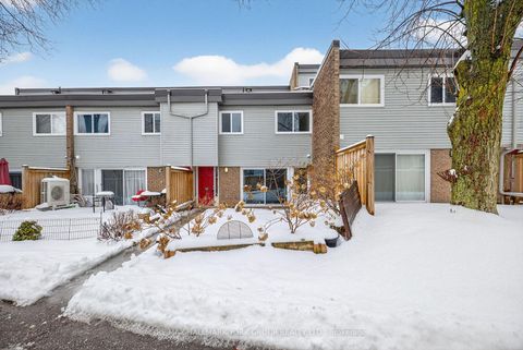 Photo 2 at 33 - 169 Milestone Crescent, Aurora Village, Aurora