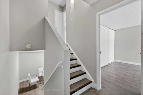 Photo 24 at 33 - 169 Milestone Crescent, Aurora Village, Aurora