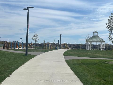 Photo 5 at 32 Sagewood Crescent, Rural Barrie Southeast, Barrie