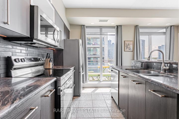 Photo 2 at 703 - 2119 Lake Shore Boulevard W, Mimico, Toronto