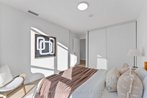 Photo 12 at 2318 - 35 Hollywood Avenue, Willowdale East, Toronto