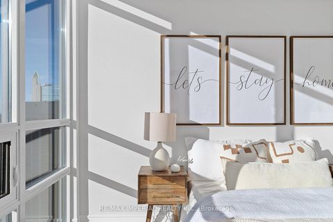 Photo 15 at 2318 - 35 Hollywood Avenue, Willowdale East, Toronto