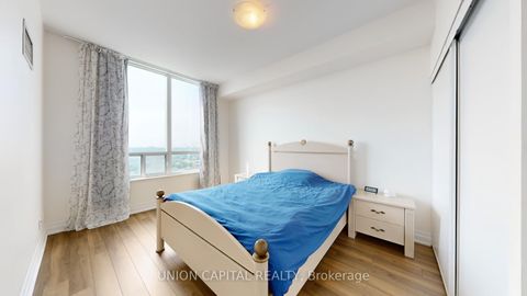 Photo 10 at PH01 - 61 Town Centre Court, Bendale, Toronto