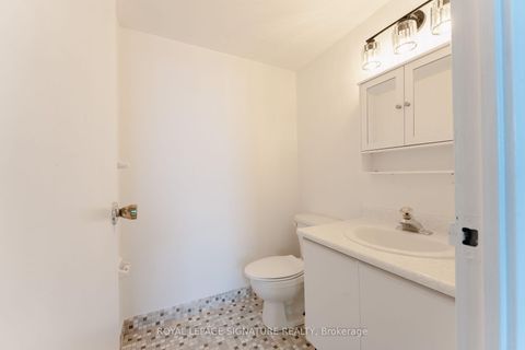 Photo 11 at 2011 - 85 Emmett Avenue, Mount Dennis, Toronto