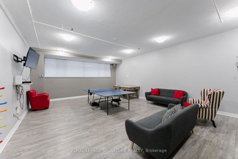 Photo 16 at 2011 - 85 Emmett Avenue, Mount Dennis, Toronto