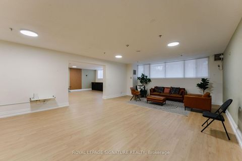 Photo 17 at 2011 - 85 Emmett Avenue, Mount Dennis, Toronto