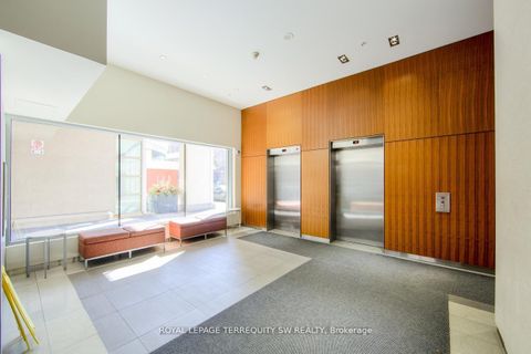 Photo 2 at 933 - 222 The Esplanade, Waterfront Communities C8, Toronto