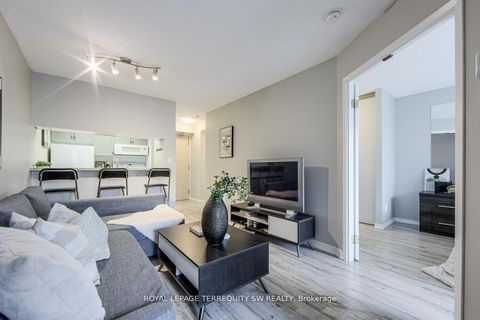 Photo 7 at 933 - 222 The Esplanade, Waterfront Communities C8, Toronto