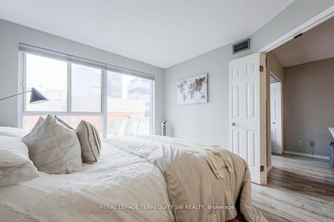 Photo 15 at 933 - 222 The Esplanade, Waterfront Communities C8, Toronto