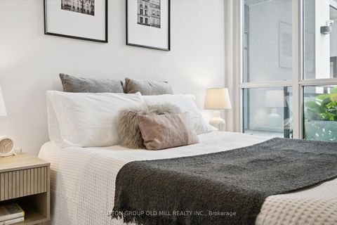 Photo 23 at 101 - 25 Neighbourhood Lane, Queensway, Toronto