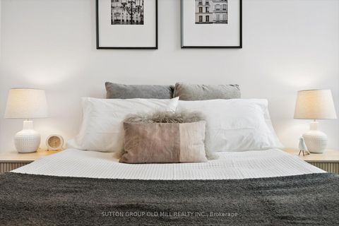 Photo 25 at 101 - 25 Neighbourhood Lane, Queensway, Toronto