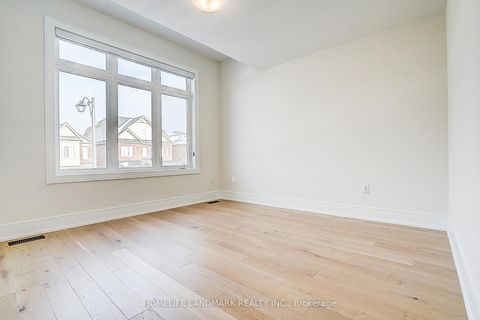 Photo 39 at 106 Angus Morton Crescent, Queensville, East Gwillimbury