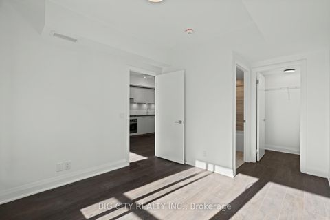 Photo 16 at 328 - 33 Frederick Todd Way, Thorncliffe Park, Toronto