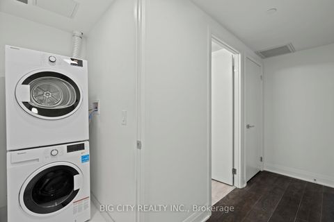 Photo 24 at 328 - 33 Frederick Todd Way, Thorncliffe Park, Toronto