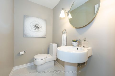 Photo 8 at 124 Aitken Circle, Unionville, Markham