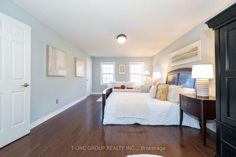 Photo 18 at 124 Aitken Circle, Unionville, Markham