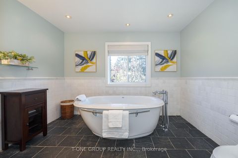 Photo 21 at 124 Aitken Circle, Unionville, Markham