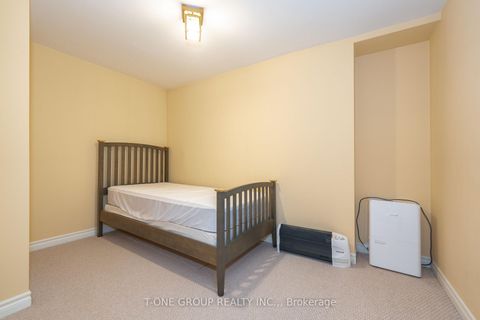 Photo 38 at 124 Aitken Circle, Unionville, Markham