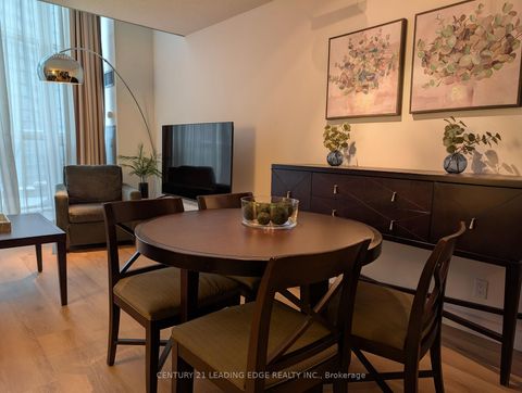 Photo 5 at 723 - 36 Blue Jays Way, Waterfront Communities C1, Toronto