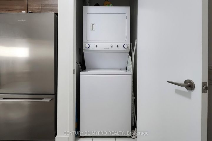 Photo 23 at 3302 - 121 Mcmahon Drive, Bayview Village, Toronto