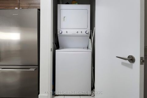 Photo 23 at 3302 - 121 Mcmahon Drive, Bayview Village, Toronto