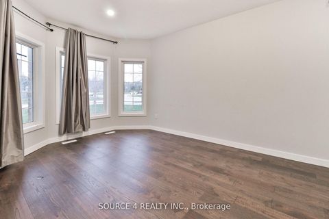 Photo 5 at 262 Livingstone Street E, Little Lake, Barrie