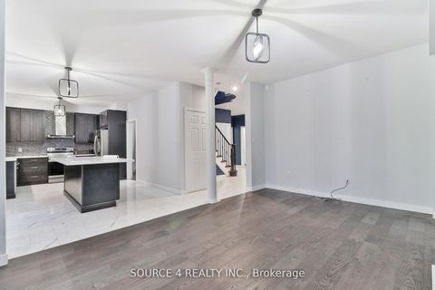 Photo 12 at 262 Livingstone Street E, Little Lake, Barrie