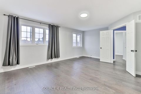 Photo 18 at 262 Livingstone Street E, Little Lake, Barrie