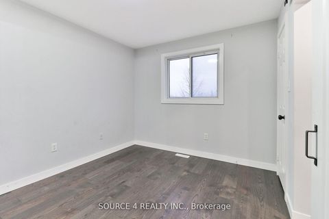 Photo 21 at 262 Livingstone Street E, Little Lake, Barrie