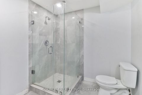 Photo 33 at 262 Livingstone Street E, Little Lake, Barrie