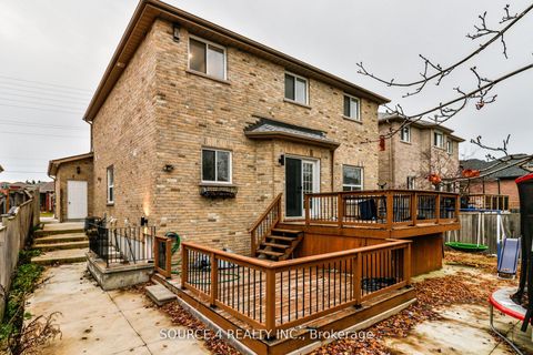 Photo 34 at 262 Livingstone Street E, Little Lake, Barrie