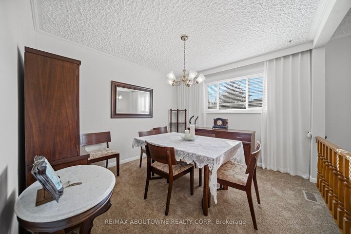 Photo 12 at 491 Warminster Drive, WO West, Oakville